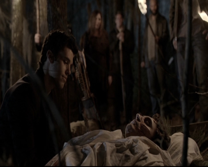 VampireDiariesWorld_dot_nl-TheOriginals_2x20CityBeneathTheSea2046.jpg