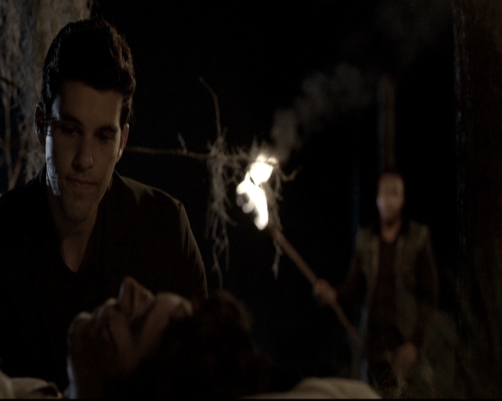 VampireDiariesWorld_dot_nl-TheOriginals_2x20CityBeneathTheSea2060.jpg