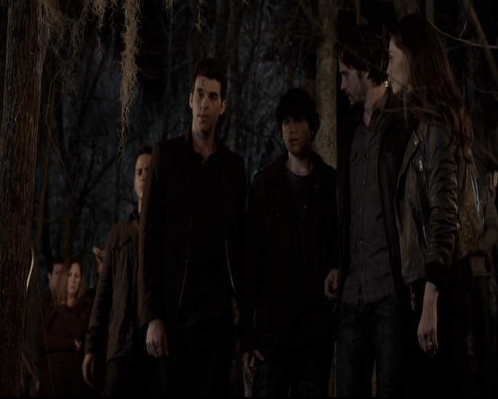 VampireDiariesWorld_dot_nl-TheOriginals_2x20CityBeneathTheSea2107.jpg