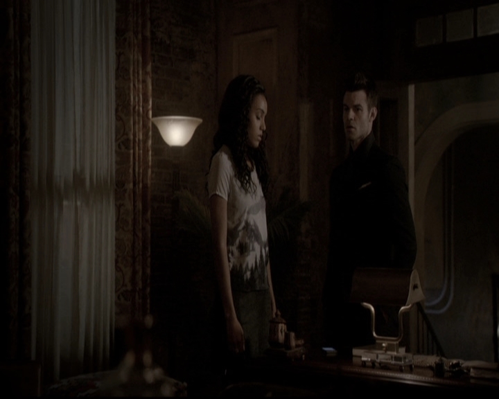 VampireDiariesWorld_dot_nl-TheOriginals_2x20CityBeneathTheSea2144.jpg