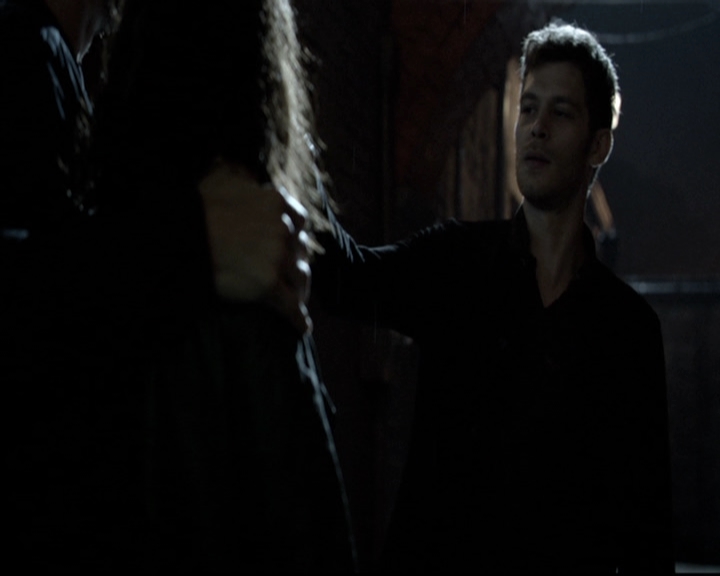 VampireDiariesWorld_dot_nl-TheOriginals_2x21FireWithFire0067.jpg