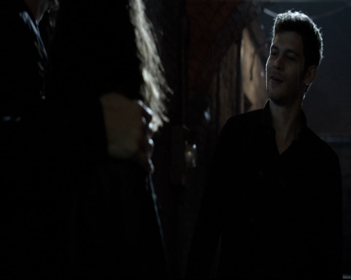 VampireDiariesWorld_dot_nl-TheOriginals_2x21FireWithFire0068.jpg