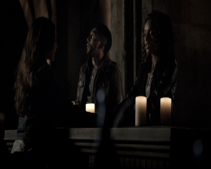 VampireDiariesWorld_dot_nl-TheOriginals_2x21FireWithFire0077.jpg