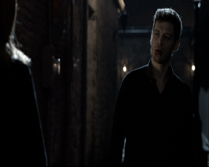 VampireDiariesWorld_dot_nl-TheOriginals_2x21FireWithFire0113.jpg