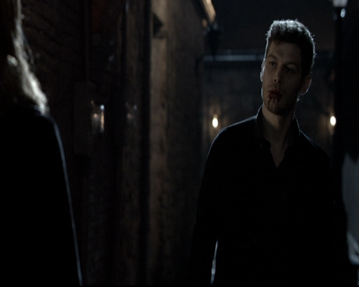 VampireDiariesWorld_dot_nl-TheOriginals_2x21FireWithFire0117.jpg