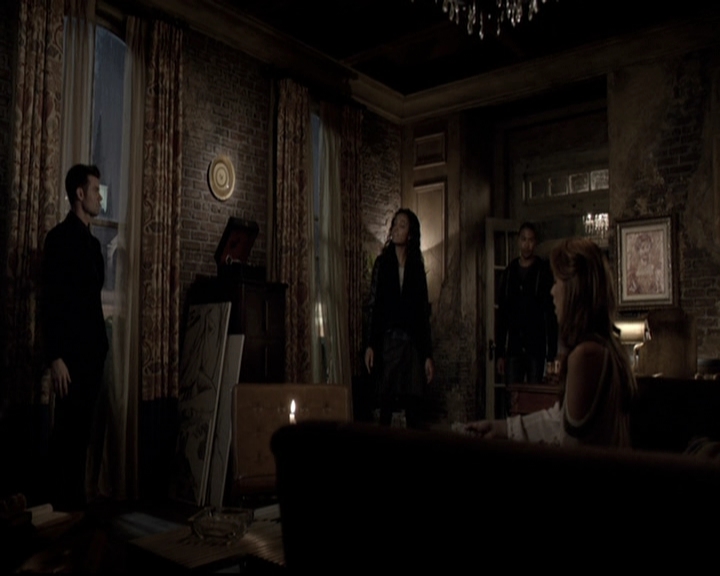 VampireDiariesWorld_dot_nl-TheOriginals_2x21FireWithFire0142.jpg