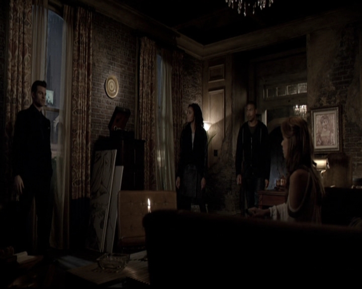 VampireDiariesWorld_dot_nl-TheOriginals_2x21FireWithFire0143.jpg