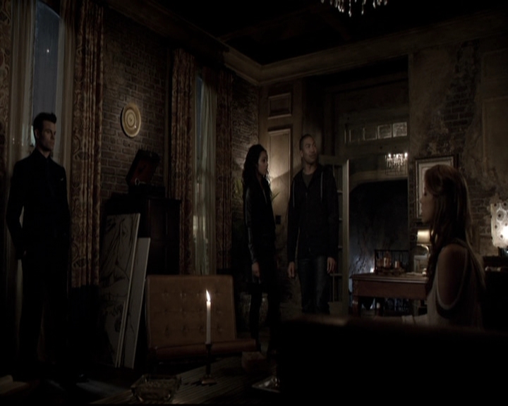 VampireDiariesWorld_dot_nl-TheOriginals_2x21FireWithFire0157.jpg