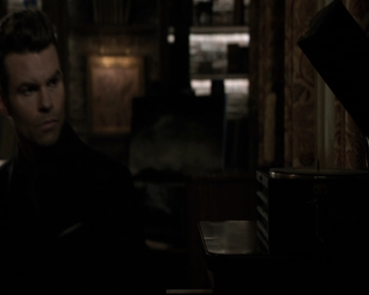 VampireDiariesWorld_dot_nl-TheOriginals_2x21FireWithFire0191.jpg