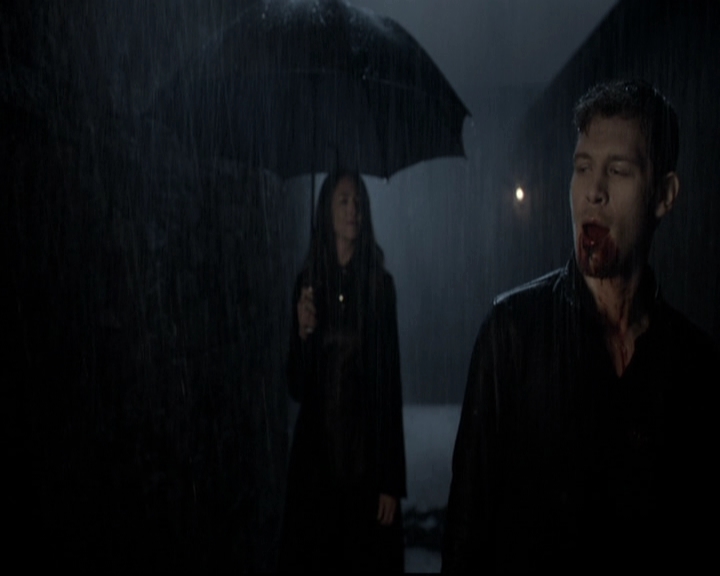 VampireDiariesWorld_dot_nl-TheOriginals_2x21FireWithFire0213.jpg