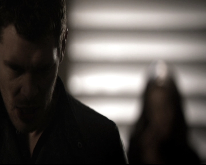 VampireDiariesWorld_dot_nl-TheOriginals_2x21FireWithFire0468.jpg