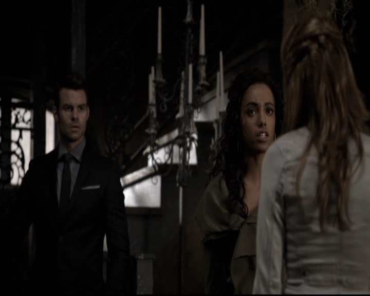 VampireDiariesWorld_dot_nl-TheOriginals_2x21FireWithFire0575.jpg