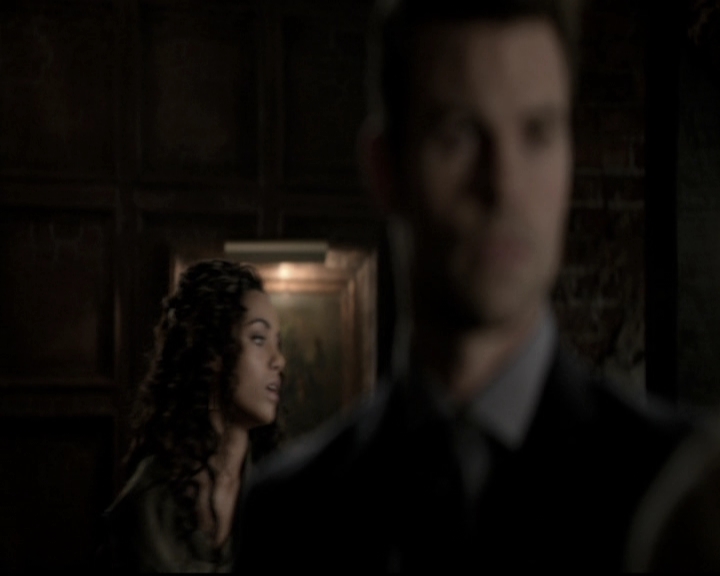 VampireDiariesWorld_dot_nl-TheOriginals_2x21FireWithFire0758.jpg