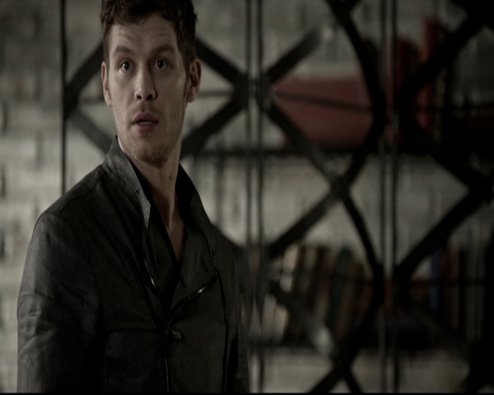 VampireDiariesWorld_dot_nl-TheOriginals_2x21FireWithFire0856.jpg