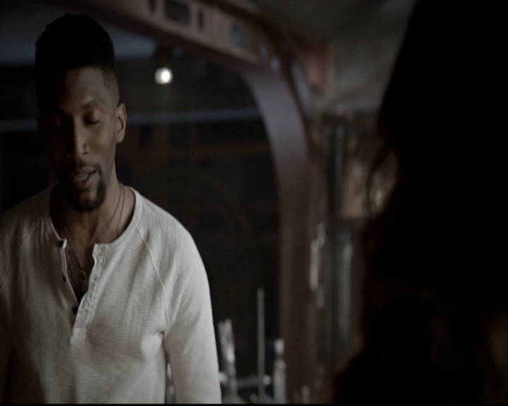 VampireDiariesWorld_dot_nl-TheOriginals_2x21FireWithFire0895.jpg