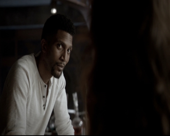 VampireDiariesWorld_dot_nl-TheOriginals_2x21FireWithFire0904.jpg