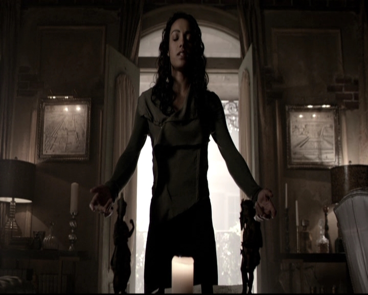 VampireDiariesWorld_dot_nl-TheOriginals_2x21FireWithFire1004.jpg