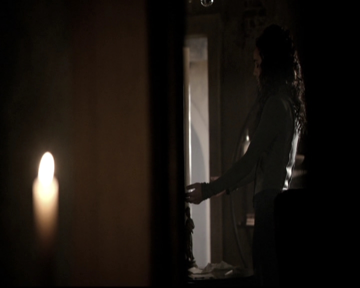 VampireDiariesWorld_dot_nl-TheOriginals_2x21FireWithFire1224.jpg