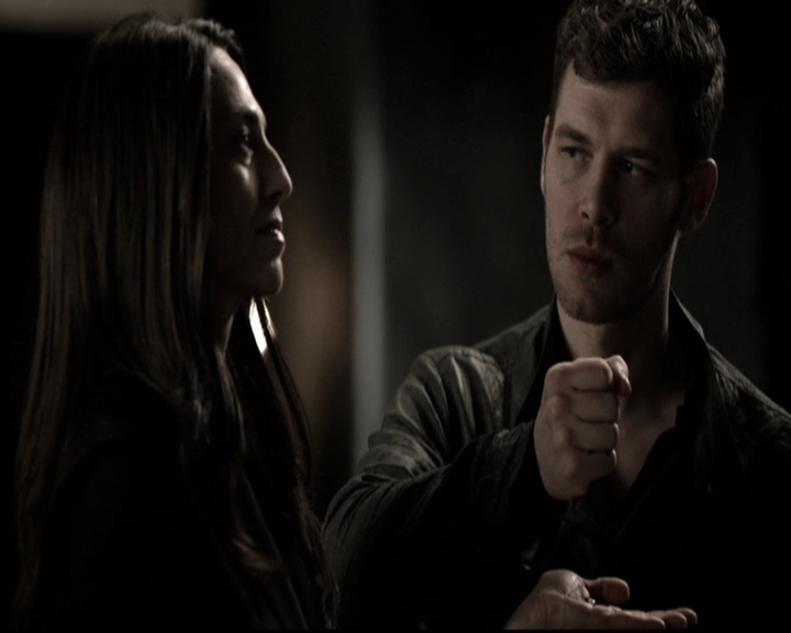 VampireDiariesWorld_dot_nl-TheOriginals_2x21FireWithFire1544.jpg