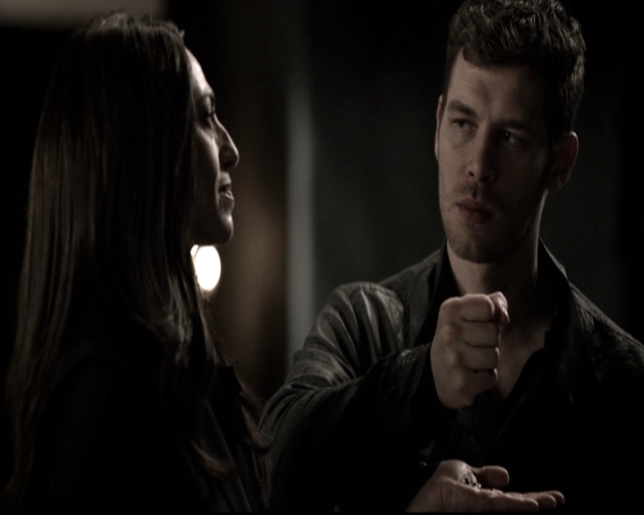 VampireDiariesWorld_dot_nl-TheOriginals_2x21FireWithFire1545.jpg