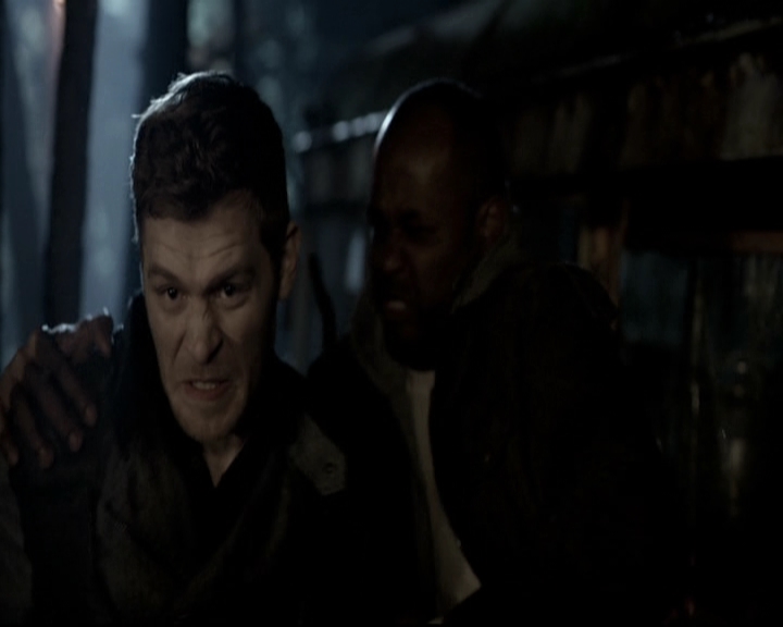 VampireDiariesWorld_dot_nl-TheOriginals_2x21FireWithFire1717.jpg