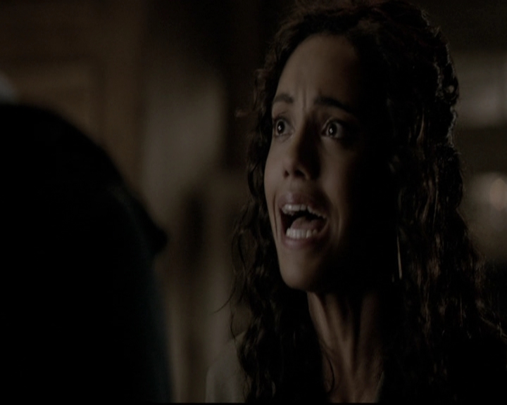 VampireDiariesWorld_dot_nl-TheOriginals_2x21FireWithFire1796.jpg