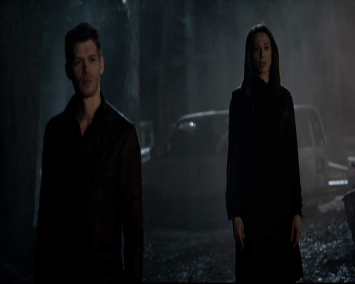 VampireDiariesWorld_dot_nl-TheOriginals_2x21FireWithFire1889.jpg