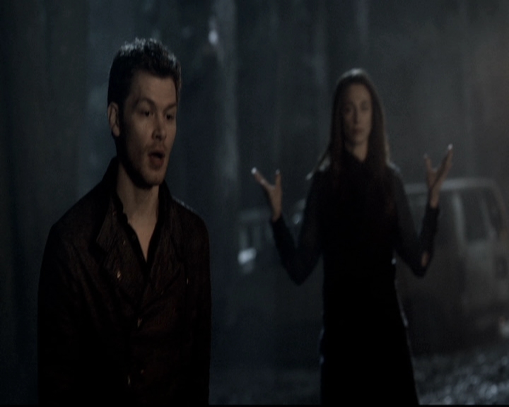 VampireDiariesWorld_dot_nl-TheOriginals_2x21FireWithFire1910.jpg