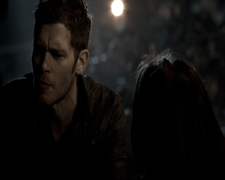 VampireDiariesWorld_dot_nl-TheOriginals_2x21FireWithFire1922.jpg