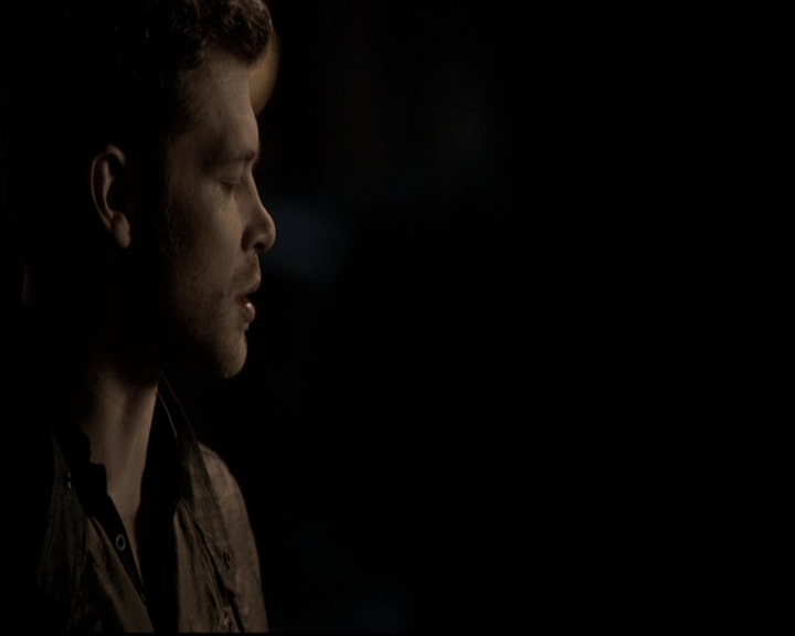 VampireDiariesWorld_dot_nl-TheOriginals_2x21FireWithFire1965.jpg