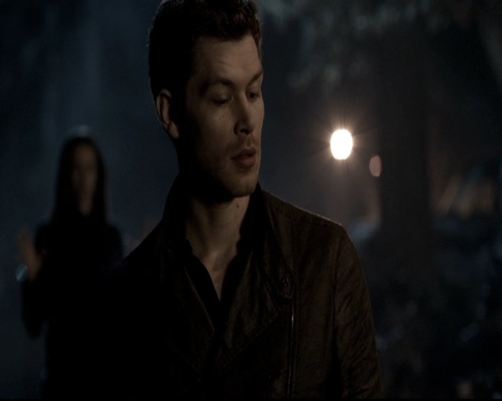 VampireDiariesWorld_dot_nl-TheOriginals_2x21FireWithFire1968.jpg