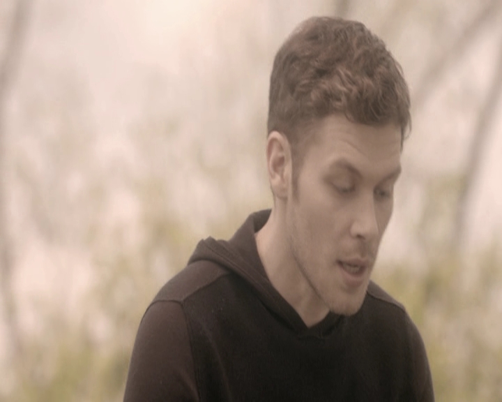 VampireDiariesWorld-dot-nl_TheOriginals-2x22AshesToAshes-DeletedScenes0020.jpg