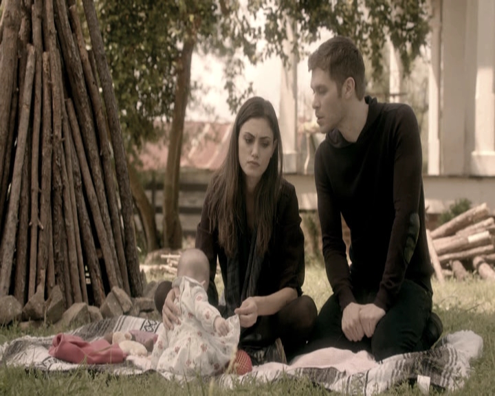 VampireDiariesWorld-dot-nl_TheOriginals-2x22AshesToAshes-DeletedScenes0039.jpg