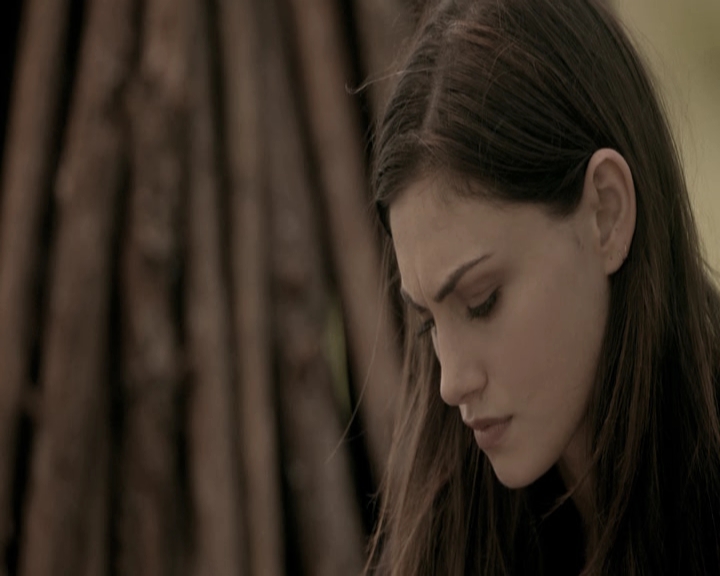 VampireDiariesWorld-dot-nl_TheOriginals-2x22AshesToAshes-DeletedScenes0043.jpg