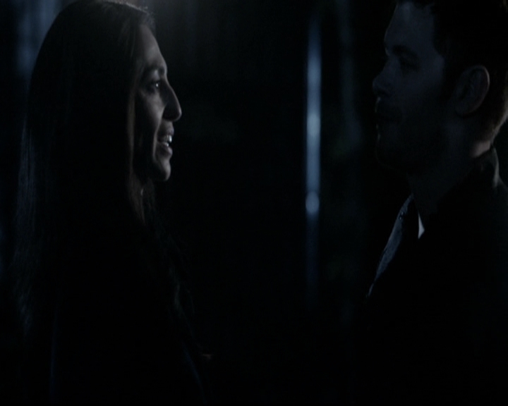 VampireDiariesWorld_dot_nl-TheOriginals_2x22AshesToAshes0033.jpg