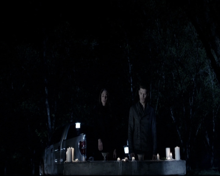 VampireDiariesWorld_dot_nl-TheOriginals_2x22AshesToAshes0058.jpg