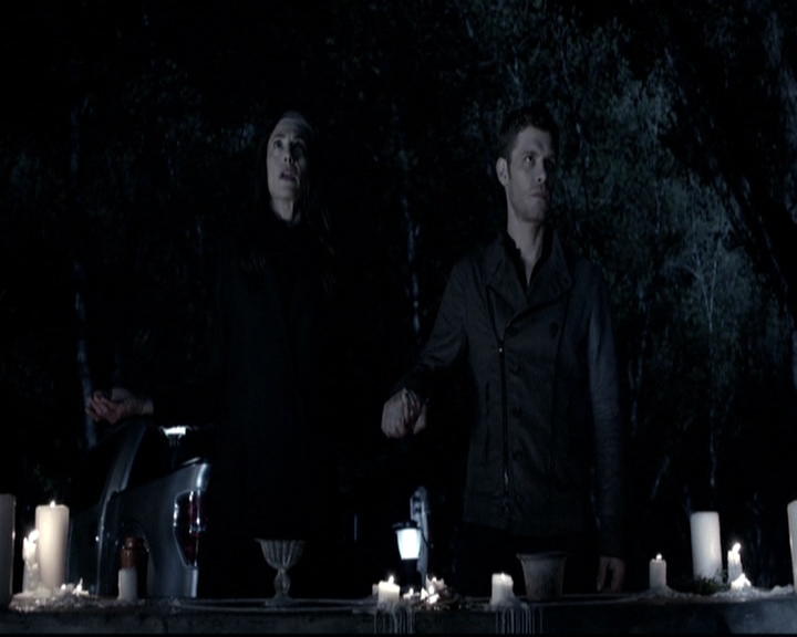 VampireDiariesWorld_dot_nl-TheOriginals_2x22AshesToAshes0109.jpg