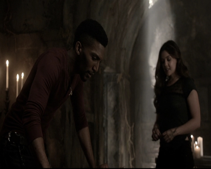 VampireDiariesWorld_dot_nl-TheOriginals_2x22AshesToAshes0395.jpg