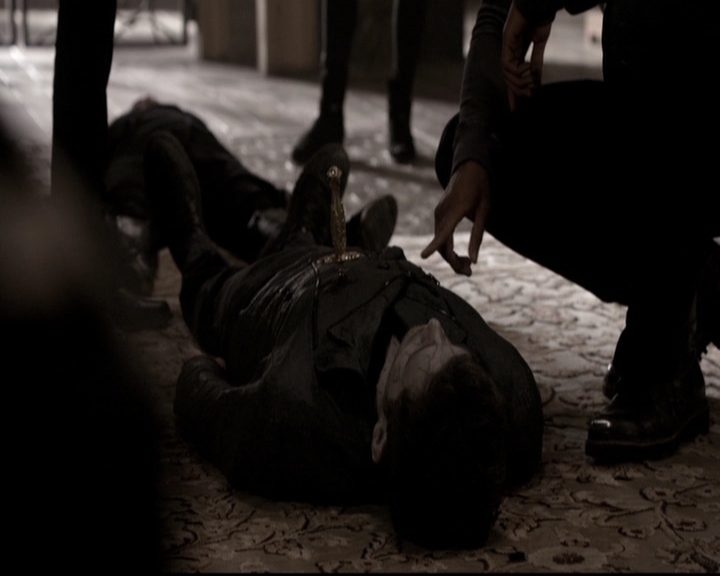 VampireDiariesWorld_dot_nl-TheOriginals_2x22AshesToAshes0443.jpg