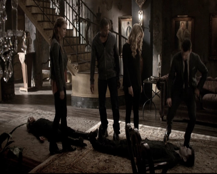 VampireDiariesWorld_dot_nl-TheOriginals_2x22AshesToAshes0479.jpg