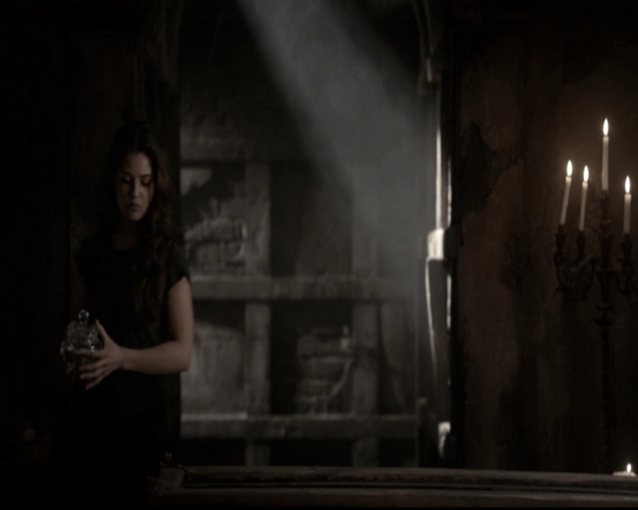 VampireDiariesWorld_dot_nl-TheOriginals_2x22AshesToAshes0685.jpg