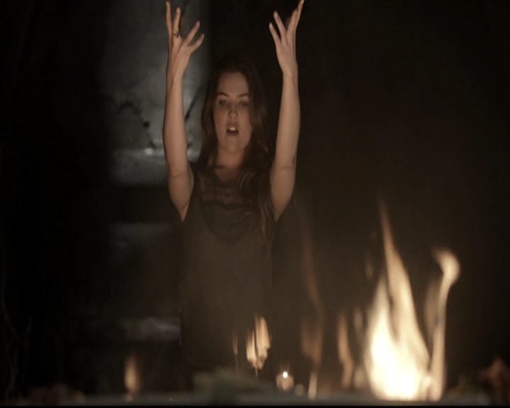 VampireDiariesWorld_dot_nl-TheOriginals_2x22AshesToAshes0819.jpg