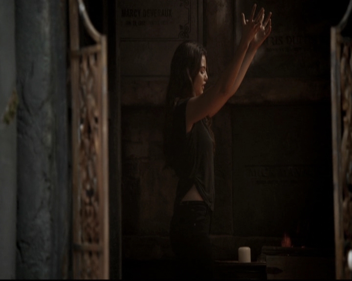 VampireDiariesWorld_dot_nl-TheOriginals_2x22AshesToAshes0828.jpg