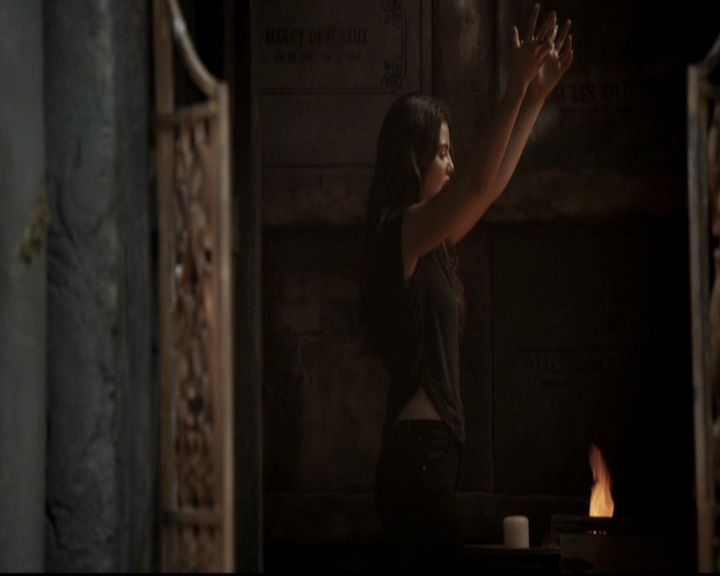 VampireDiariesWorld_dot_nl-TheOriginals_2x22AshesToAshes0829.jpg