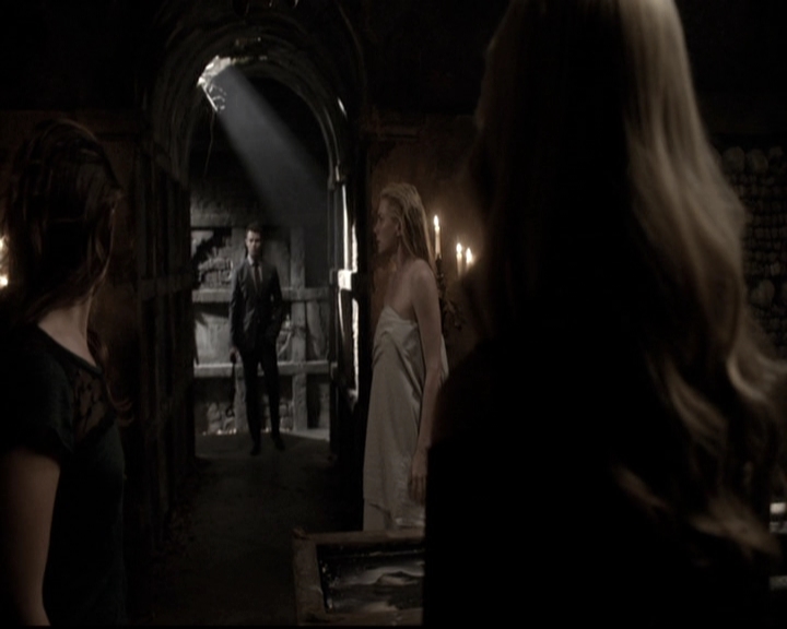 VampireDiariesWorld_dot_nl-TheOriginals_2x22AshesToAshes0912.jpg