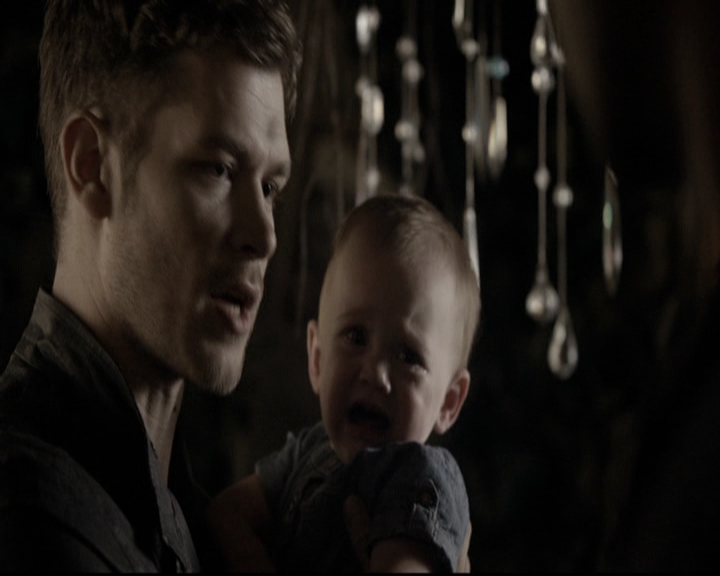 VampireDiariesWorld_dot_nl-TheOriginals_2x22AshesToAshes1005.jpg