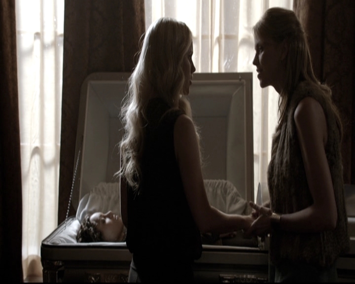 VampireDiariesWorld_dot_nl-TheOriginals_2x22AshesToAshes1975.jpg