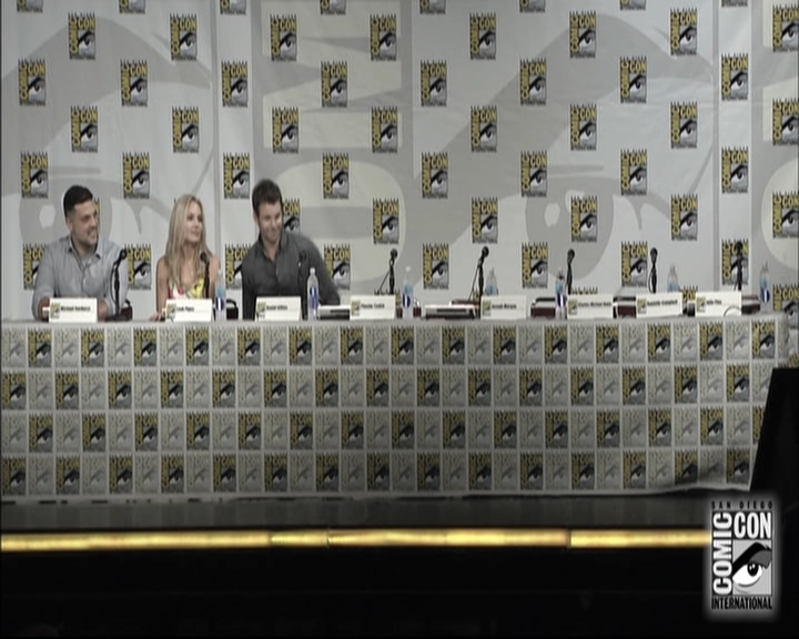 VampireDiariesWorld-dot-nl_TheOriginals-S3SanDiegoComicCon2014Panel0037.jpg