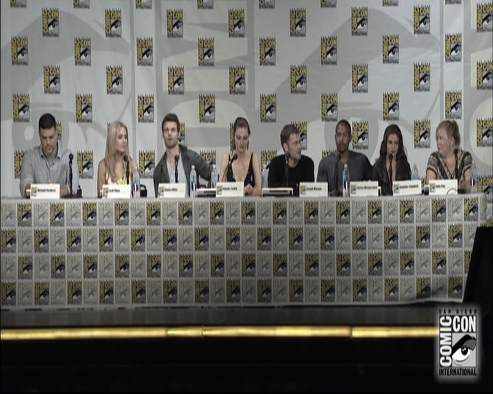 VampireDiariesWorld-dot-nl_TheOriginals-S3SanDiegoComicCon2014Panel0174.jpg