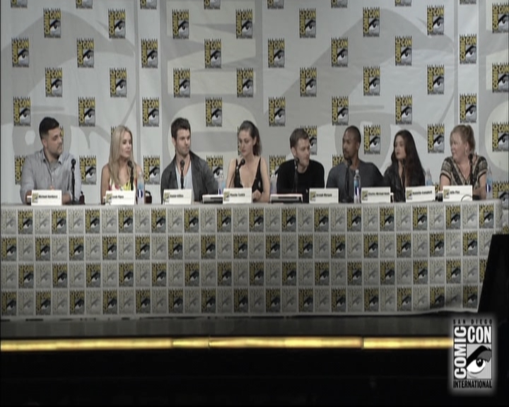 VampireDiariesWorld-dot-nl_TheOriginals-S3SanDiegoComicCon2014Panel0178.jpg